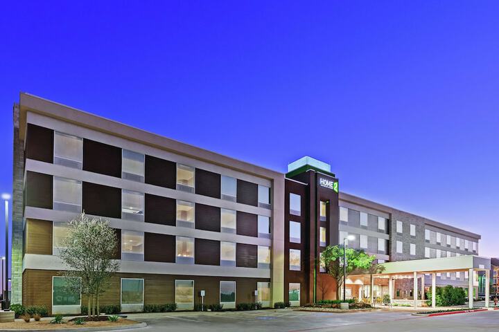 Hotel 2 of 27