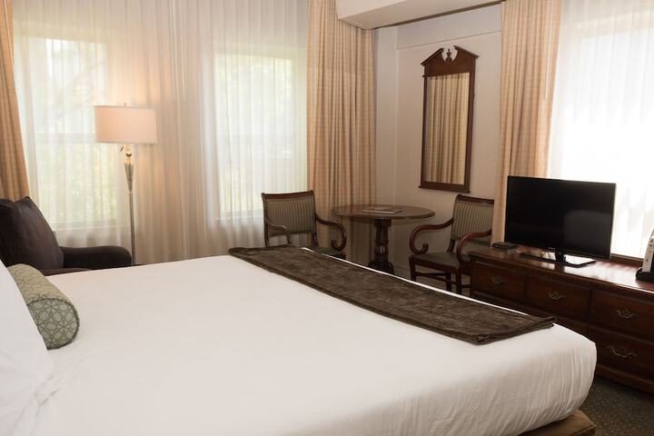 Room 17 of 32