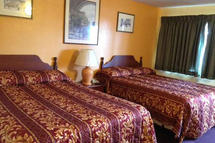 Room 13 of 31