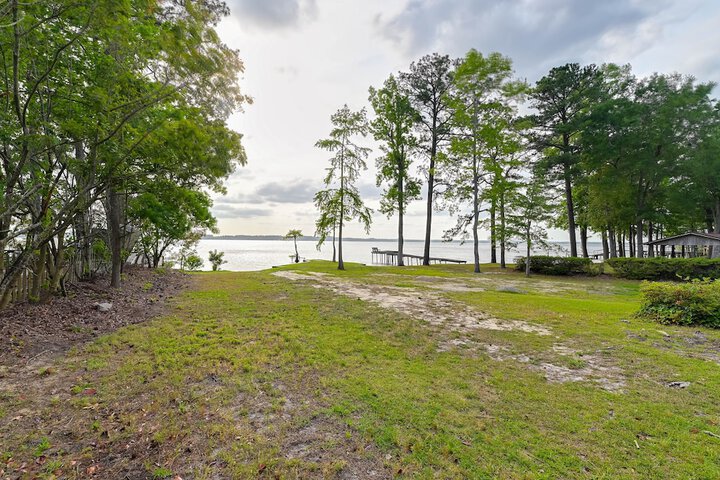Cozy Edenton Vacation Rental w / Boat Dock Access!
