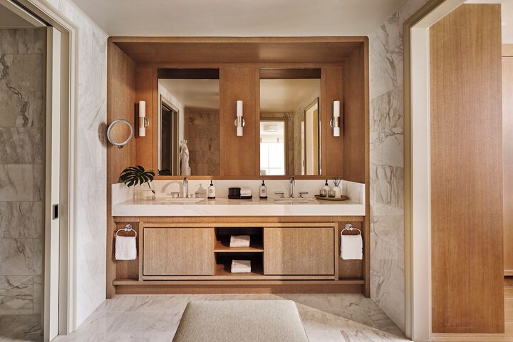 Four Seasons Hotel Miami