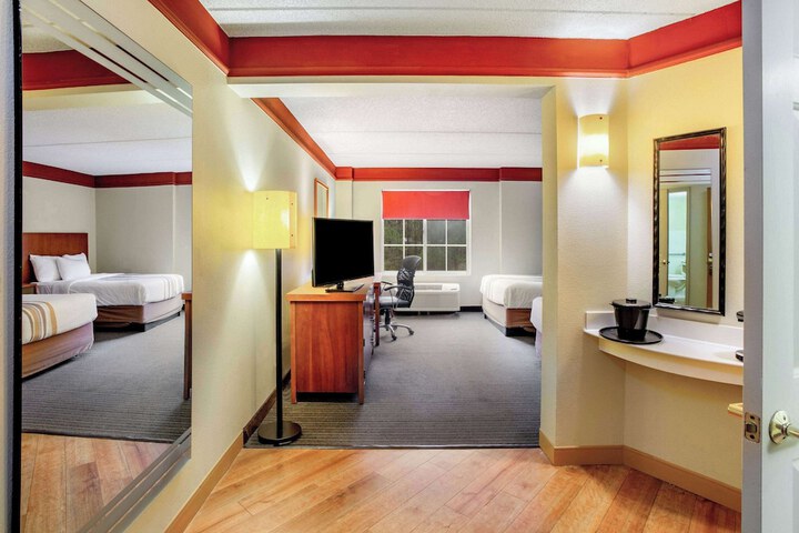 Room 30 of 45