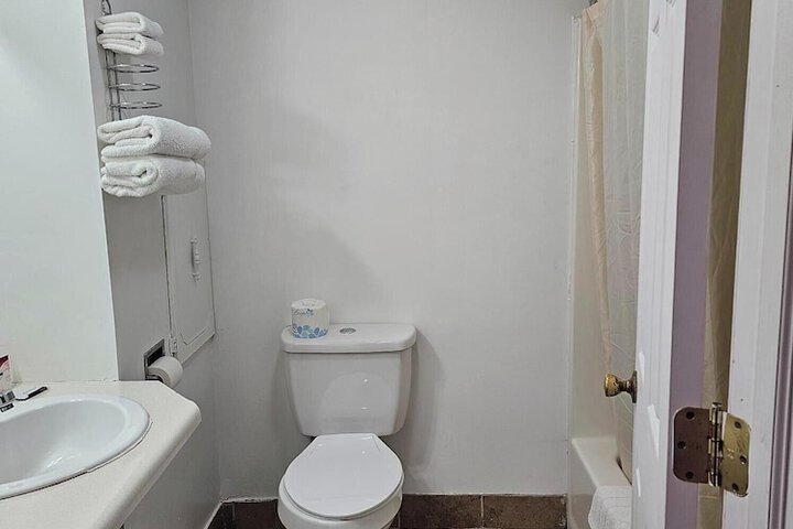 Room 29 of 48