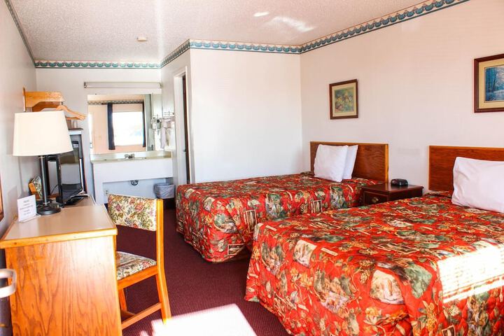 Room 9 of 30