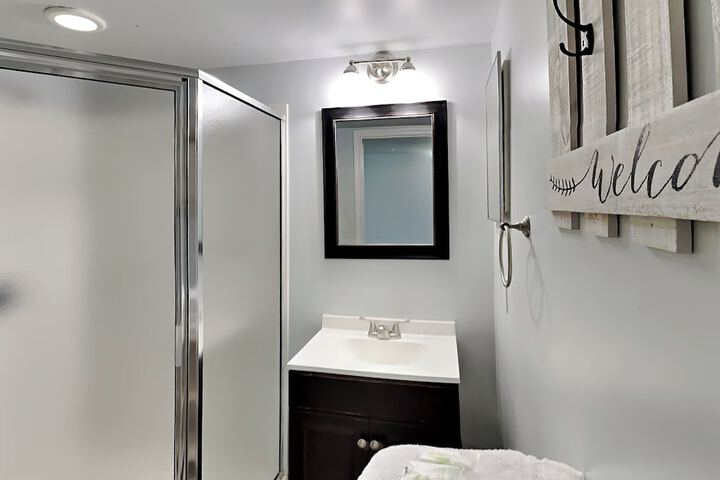 Room 62 of 102