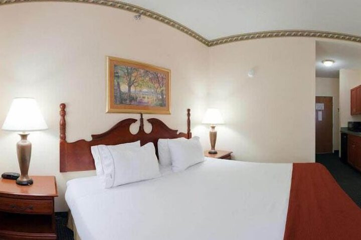 Holiday Inn Express Plymouth by IHG