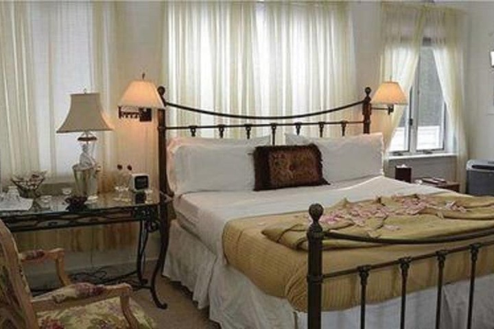 The Columbia Inn at Peralynna Manor