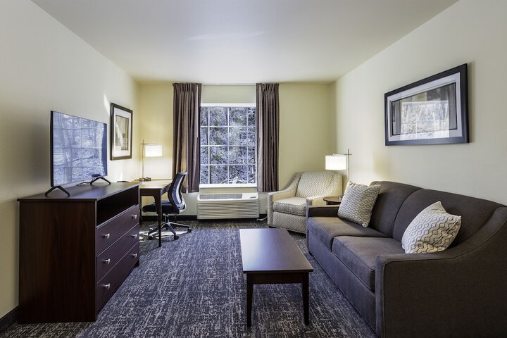 Cobblestone Inn & Suites - Brookville
