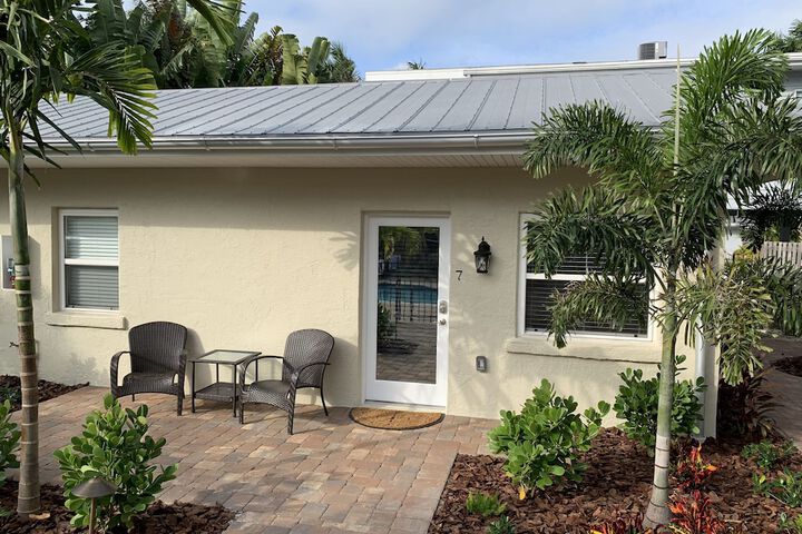Twin Palms at Siesta