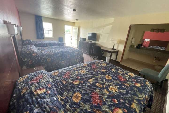 Room 20 of 24