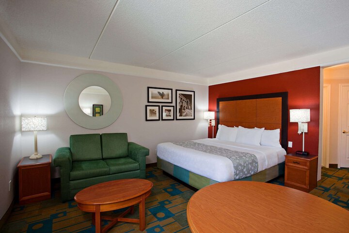 Room 18 of 53