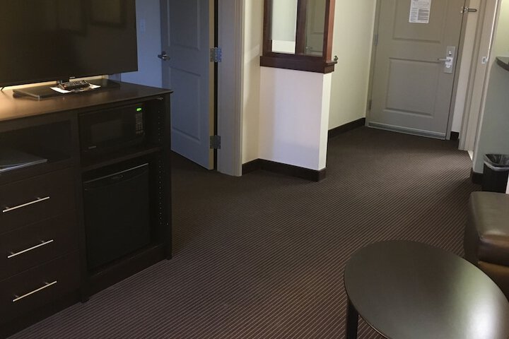 Room 43 of 69