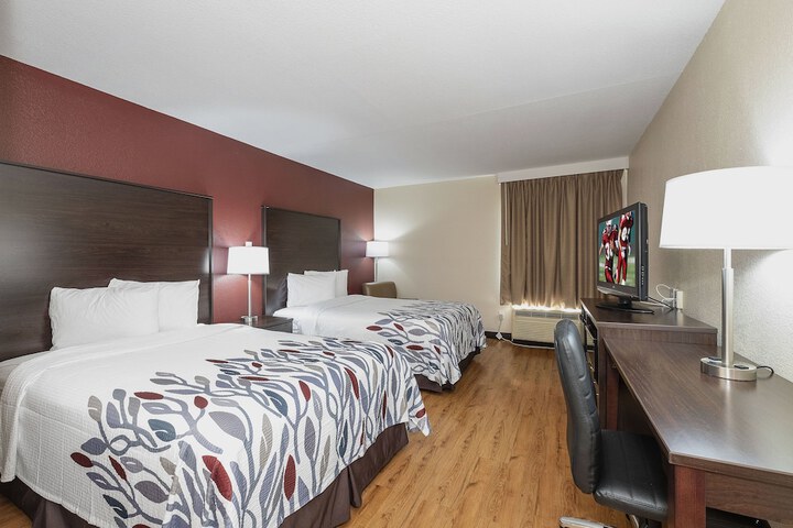 Room 16 of 32