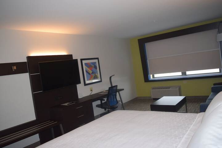 Room 29 of 49