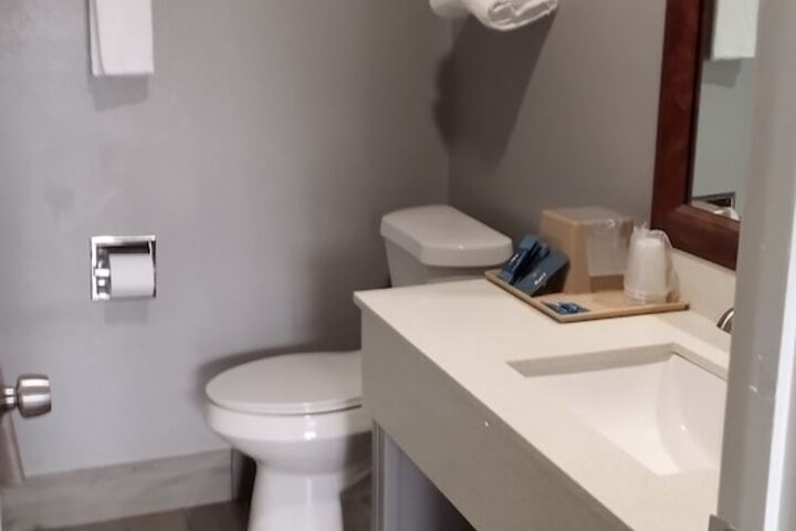 Room 18 of 21
