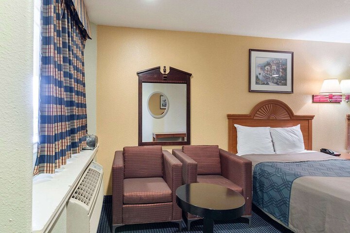 Room 29 of 29
