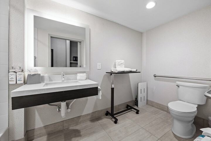 Holiday Inn Express Sunnyvale - Silicon Valley by IHG
