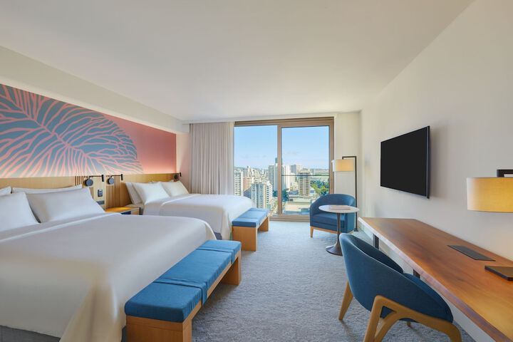 Room 51 of 112