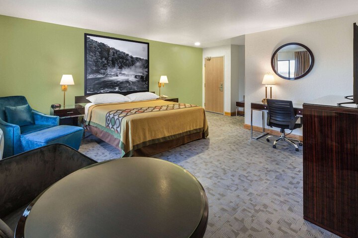 Room 60 of 72