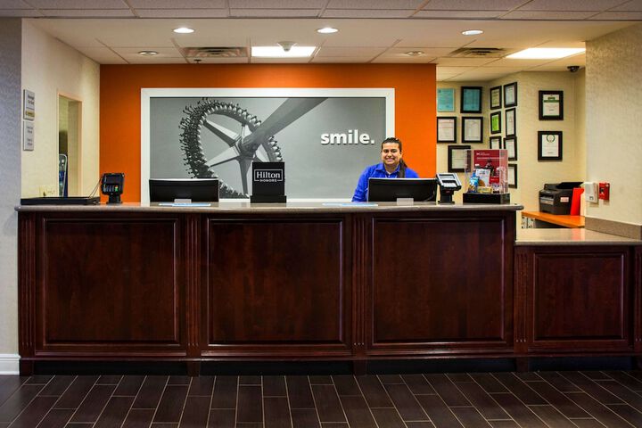 Hampton Inn & Suites Valdosta / Conference Center