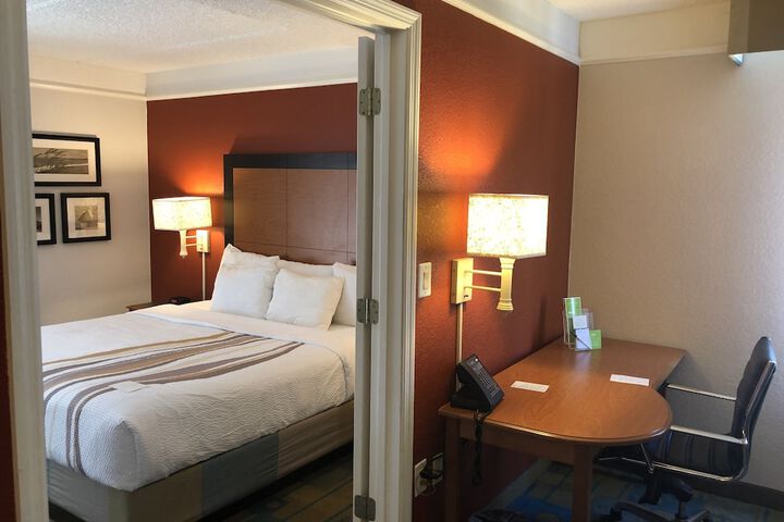 Room 20 of 48
