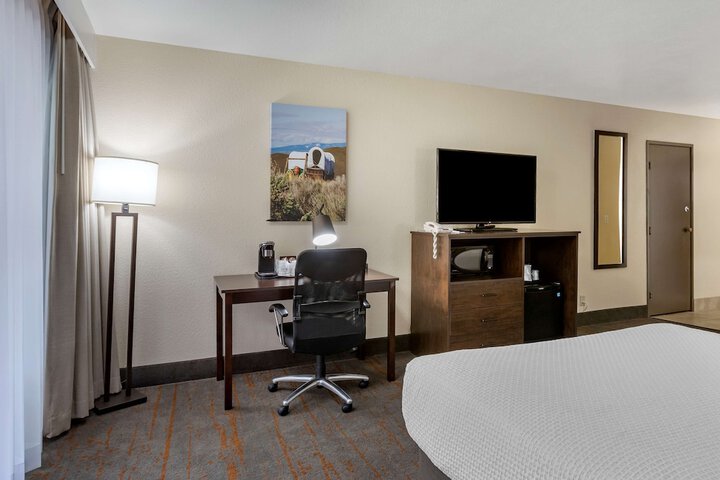 Room 20 of 34