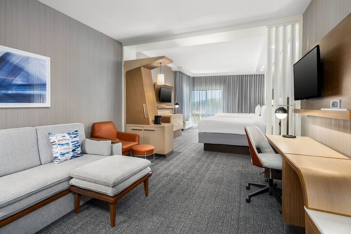 Room 14 of 30
