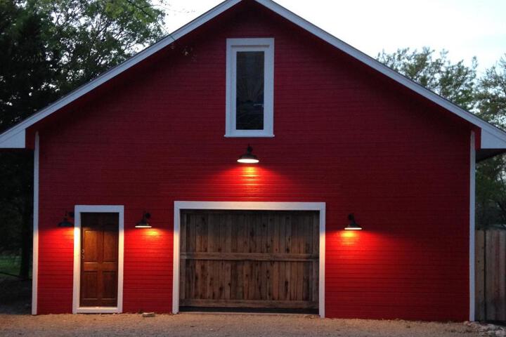 Yellow House B & B
