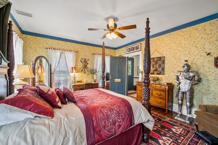 Room 21 of 56