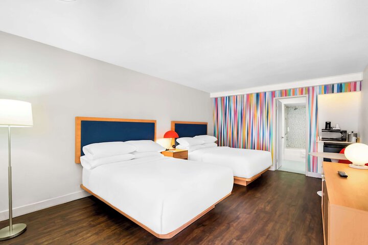 Room 31 of 40