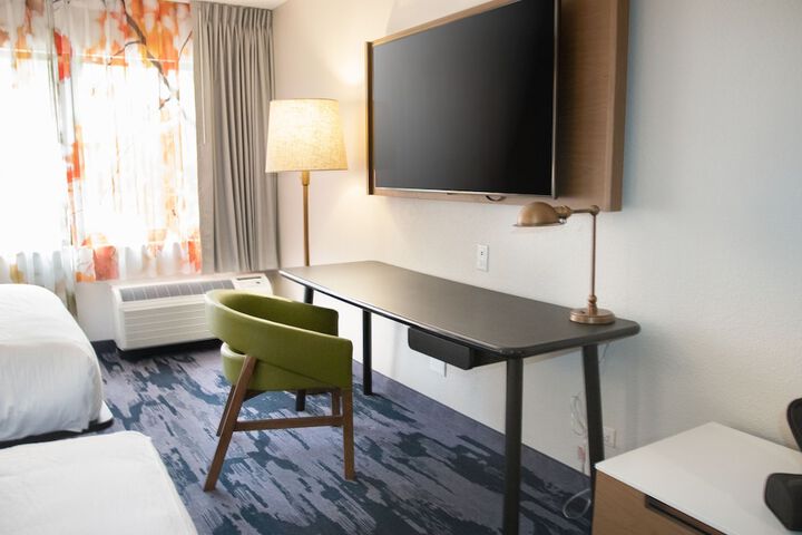 Room 14 of 24
