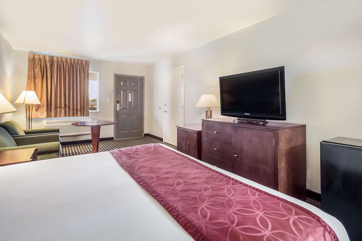 Room 15 of 53