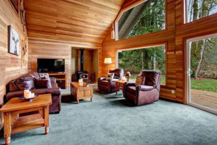 Sky Rivers Edge - Three Bedroom Cabin with Hot Tub
