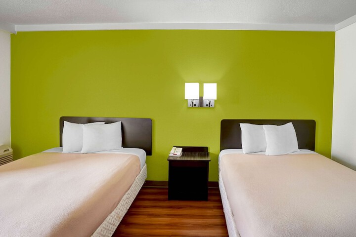 Room 8 of 30