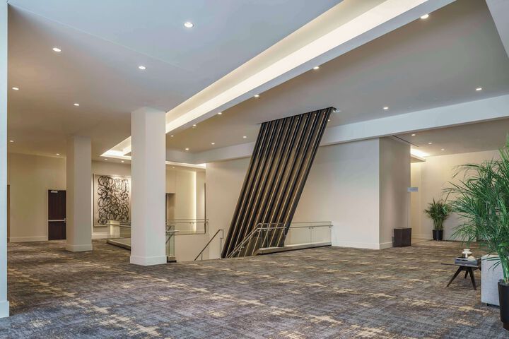 Hyatt Regency Houston / Galleria