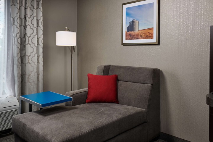 Room 9 of 24
