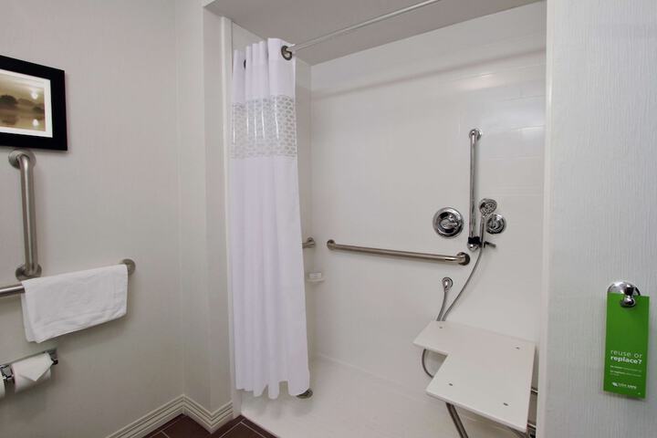 Room 8 of 31