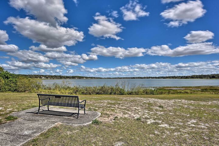Cottage w / Private Pool - Walk to Lake Wales!