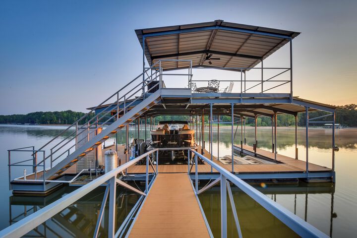 Grand Lakefront Home in Hartwell w / Game Room!