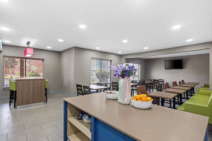 Country Inn & Suites by Radisson Savannah I-95 North, GA
