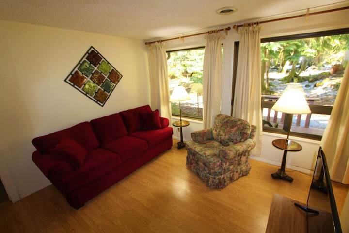 Alexanders Lodge