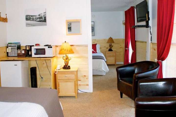 Black Elk Resort Cottages and RV Park