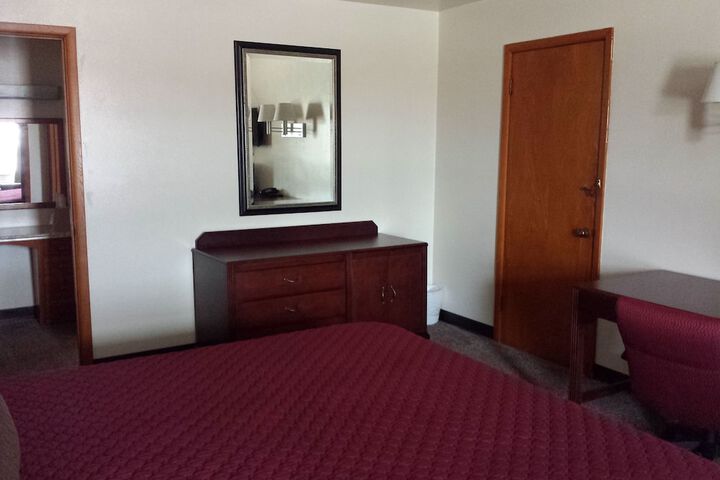 Room 8 of 60