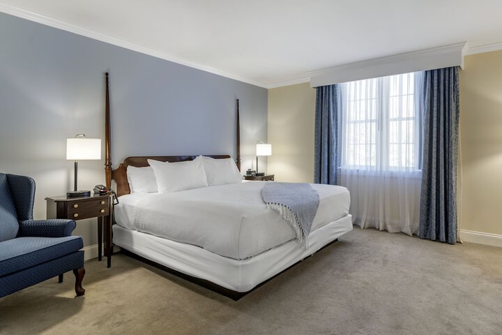 Room 44 of 72