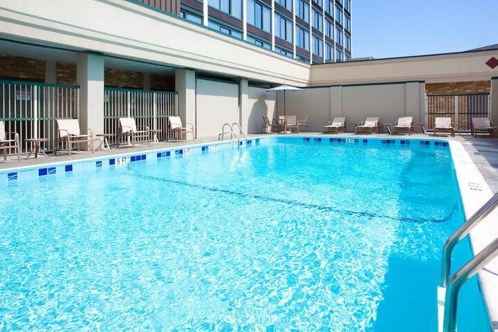 Pool 10 of 54