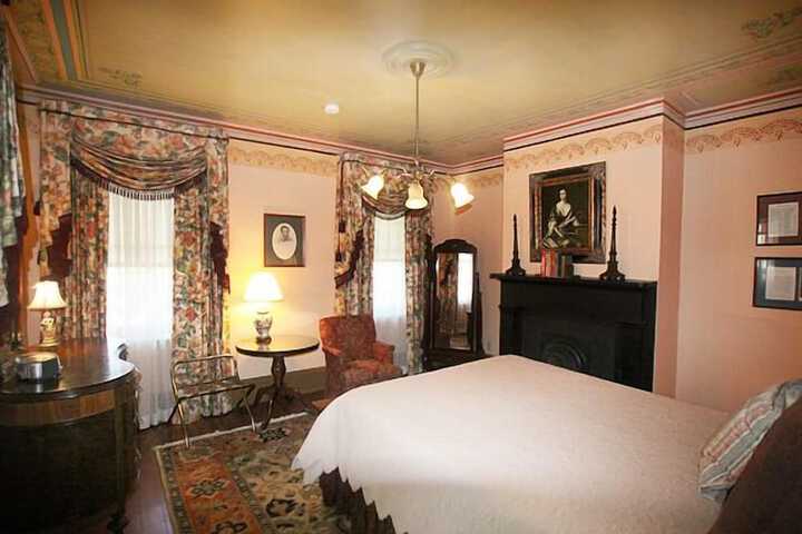Room 63 of 170