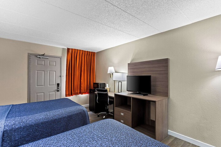 Econo Lodge Willowbrook