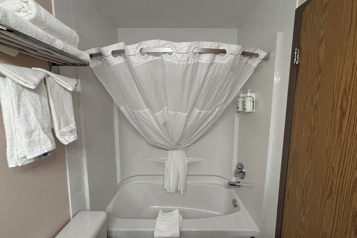Room 16 of 23