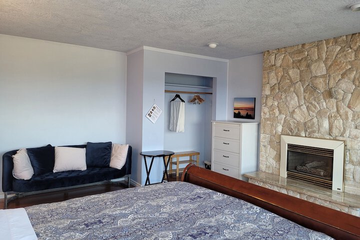 Room 46 of 123