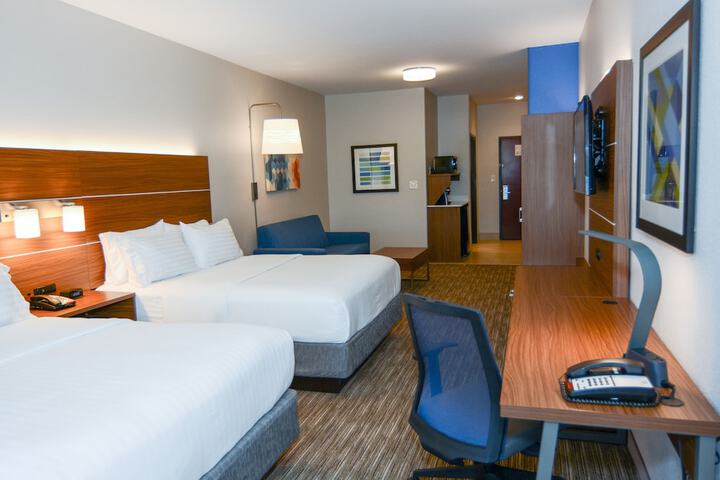 Holiday Inn Express & Suites New Boston by IHG